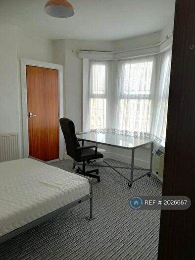 5 Bedroom Terraced House To Rent In Tewkesbury Street, Cardiff, CF24