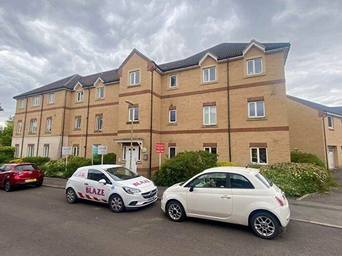 2 Bedroom Apartment For Sale In Sunlight Gardens, Fareham, PO15