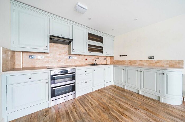 2 Bedroom Flat For Sale In Gosport Marina, Mumby Road, Gosport, Hampshire, PO12