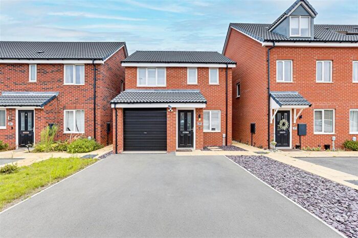 3 Bedroom Detached House For Sale In Mandarin Close, Stoke Bardolph, Nottinghamshire, NG14