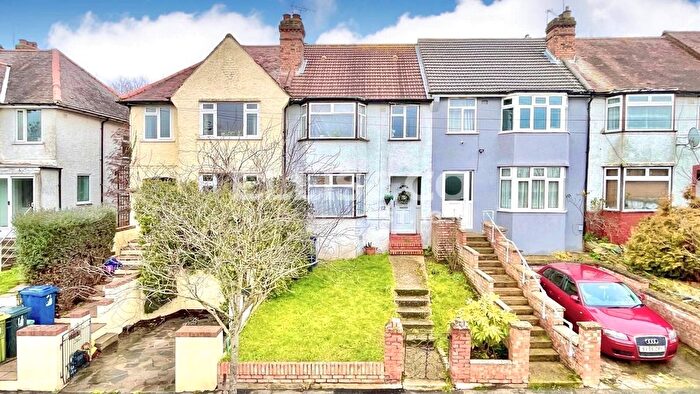 3 Bedroom Terraced House For Sale In Rosewood Avenue, Greenford, UB6