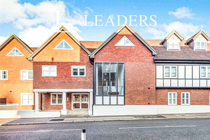 1 Bedroom Flat To Rent In Westcroft, West Street, RH2