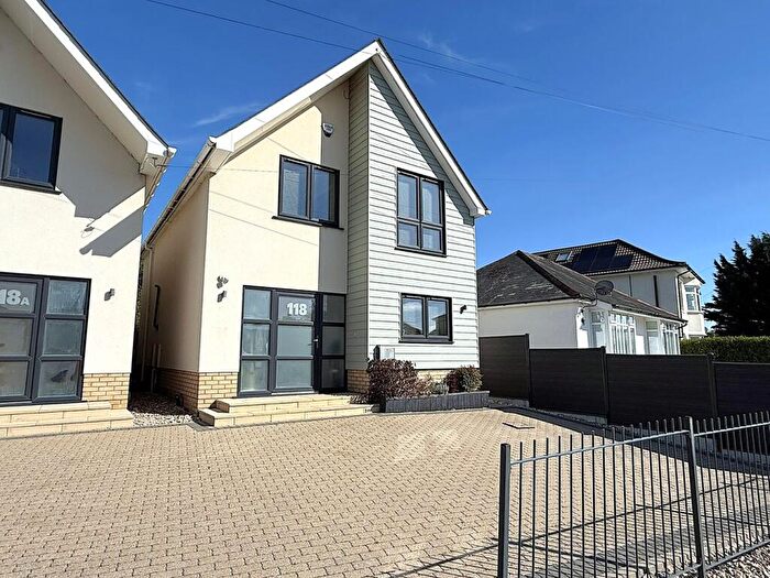 3 Bedroom Detached House For Sale In Fernside Road, Poole, BH15