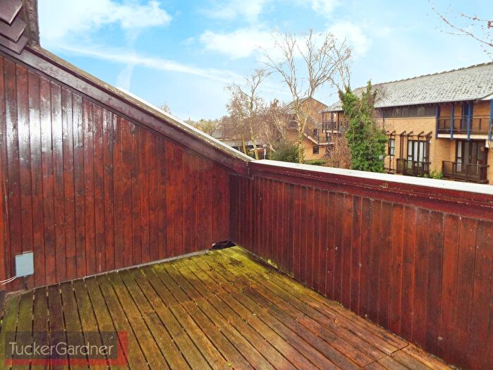 1 Bedroom Flat To Rent In Shelly Garden, Cambridge, CB3