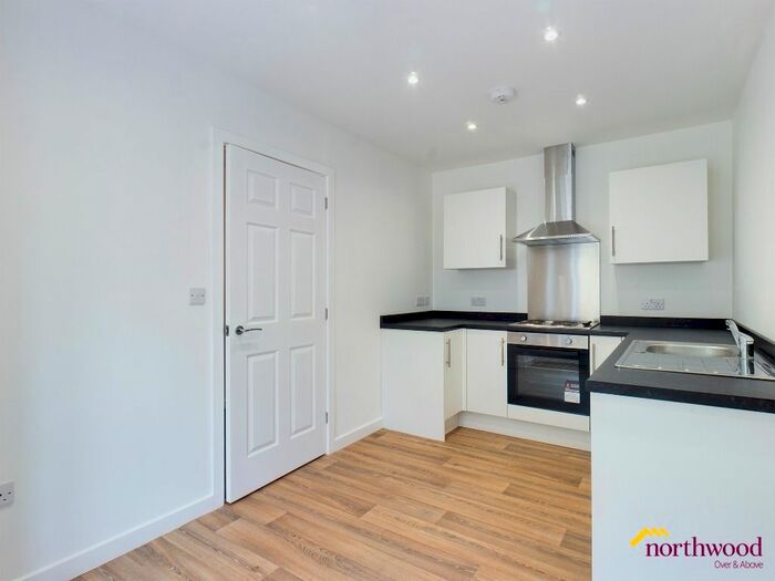 2 Bedroom Bungalow To Rent In St Dominics Place, Hartshill, Hartshill, ST4