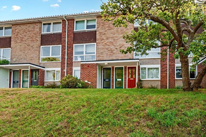 2 Bedroom Apartment To Rent In Dove House Close, Oxford, OX2