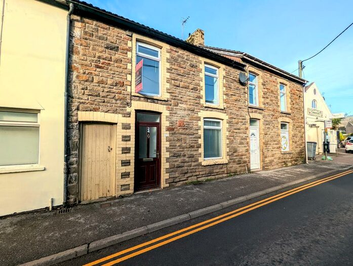 3 Bedroom Terraced House To Rent In Bridgend Road, Llanharan, Pontyclun, CF72