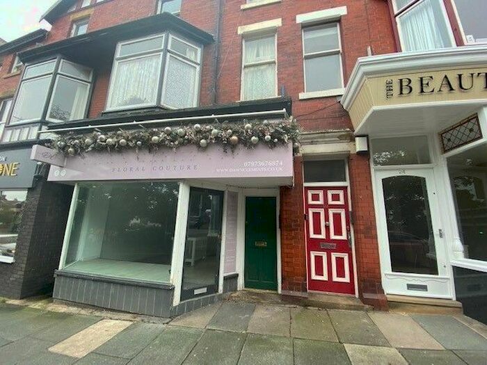 1 Bedroom Flat To Rent In The Crescent, Lytham St. Annes, Lancashire, FY8