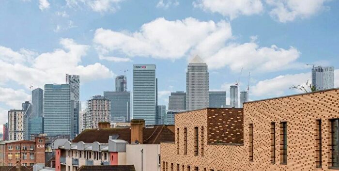 3 Bedroom Apartment To Rent In Truman Walk, London, E3