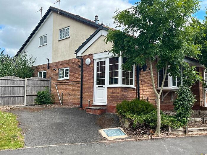 1 Bedroom Semi-Detached Bungalow To Rent In Michaelwood Close, Webheath, B97