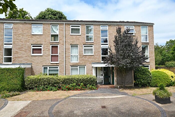 1 Bedroom Flat To Rent In Harrowdene Gardens, Teddington, TW11