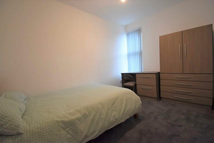 5 Bedroom Terraced House To Rent In Raddlebarn Road Selly Oak, B29