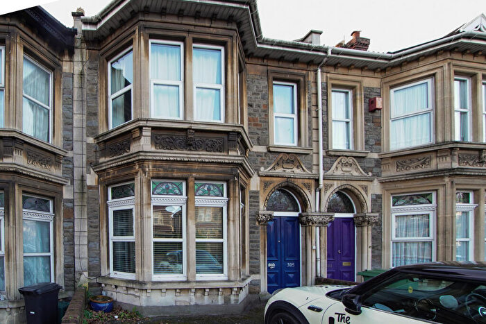 2 Bedroom Flat To Rent In Wells Road, Knowle, BS4