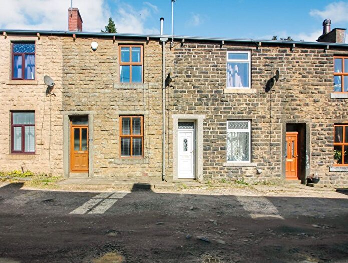 2 Bedroom Cottage To Rent In Riley Street, Bacup, OL13