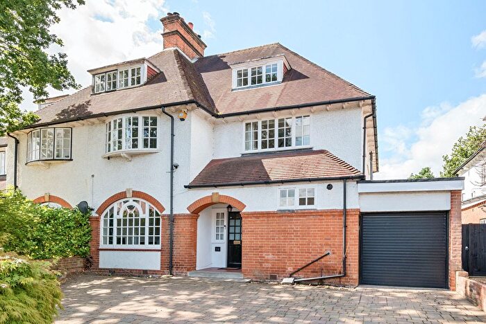 6 Bedroom Semi-Detached House To Rent In West Grove, Walton-On-Thames, KT12