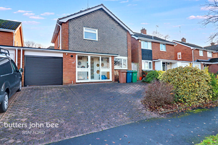 3 Bedroom Link Detached House For Sale In Sandringham Road, Stafford, ST17