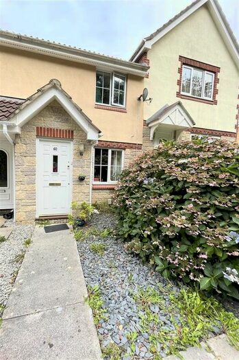 2 Bedroom Property To Rent In Highglen Drive, Plympton, Plymouth, PL7