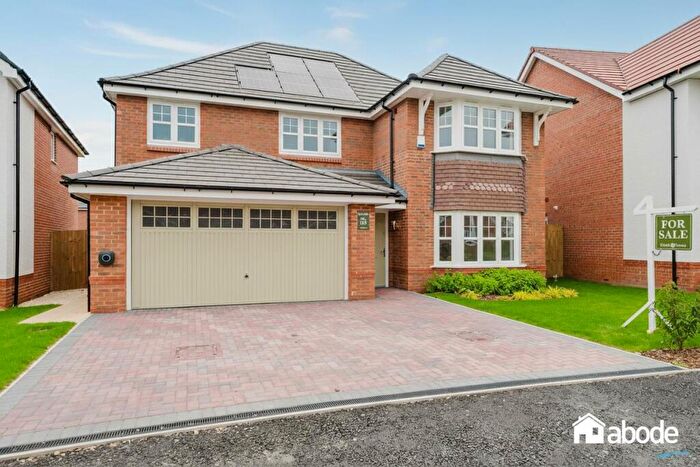 4 Bedroom Detached House For Sale In Orchard Place, Thornton, Liverpool, L23