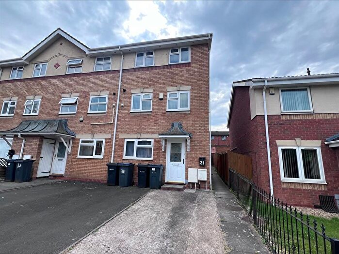 2 Bedroom Flat To Rent In Upstairs Flat Waterside Close, Bordesely Village, B9