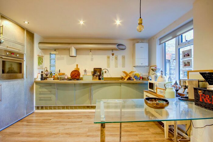 2 Bedroom Flat To Rent In Ferme Park Road, Crouch End, N8