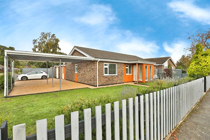 3 Bedroom Detached Bungalow For Sale In Masons Drive, Necton, Swaffham, PE37