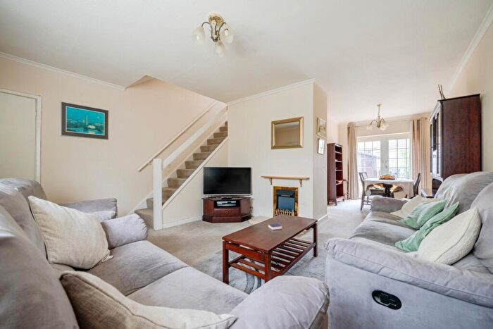 3 Bedroom Semi-Detached House For Sale In Ampney Orchard, Bampton, Oxfordshire, OX18