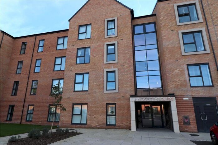 1 Bedroom Flat To Rent In Hemingfield Grove, Great Sankey, Warrington, Cheshire, WA5