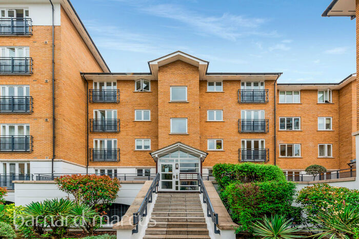 2 Bedroom Apartment To Rent In Cotton Row, Battersea, London, SW11