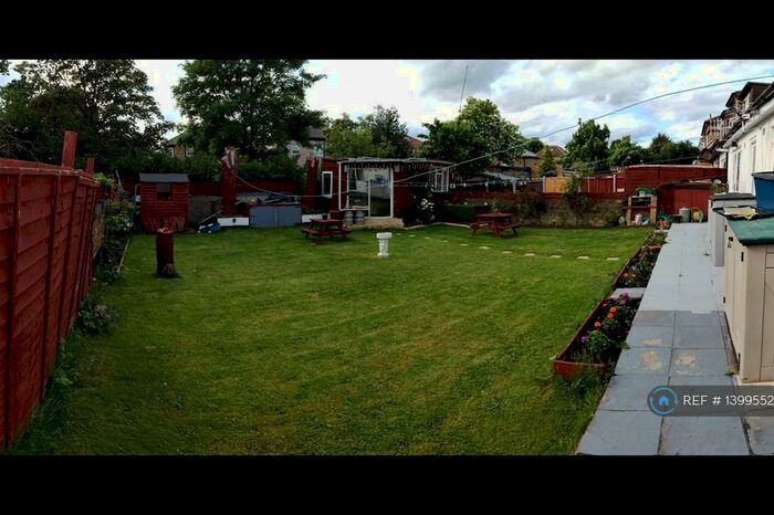 2 Bedroom Maisonette To Rent In Norfolk Road, Ilford, IG3