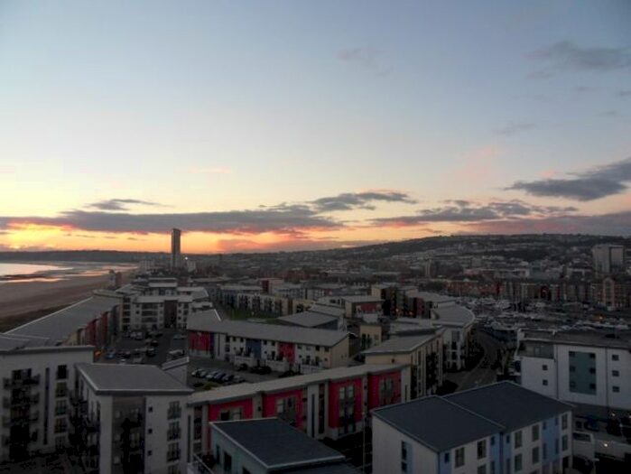 1 Bedroom Flat To Rent In Aurora, Trawler Road, Swansea., SA1