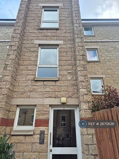 2 Bedroom Flat To Rent In Dryden Gait, Edinburgh, EH7