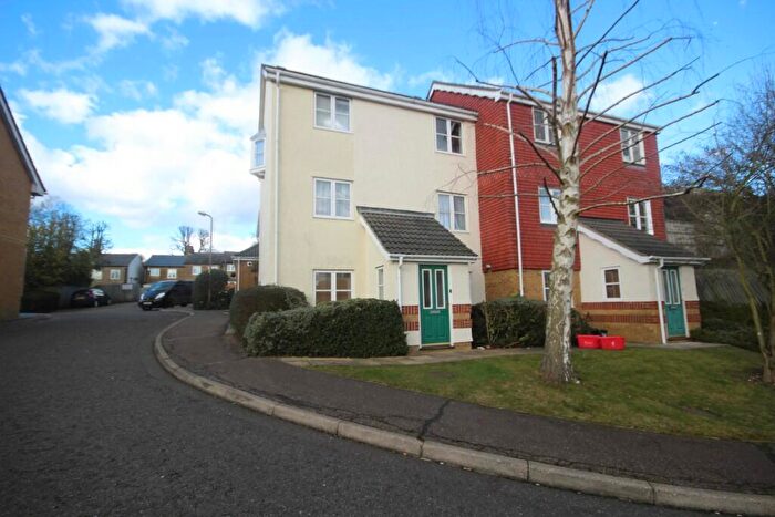 1 Bedroom Maisonette To Rent In Kings Chase, Brentwood, Essex, CM14