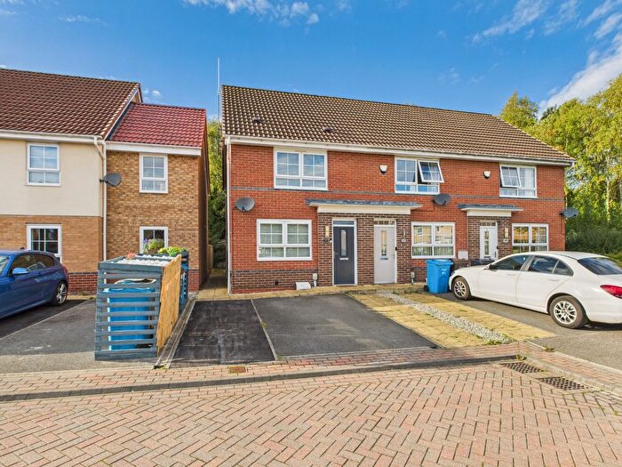 2 Bedroom Terraced House For Sale In Boundary Way, Hull, HU4