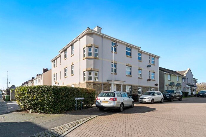 2 Bedroom House To Rent In Junction Gardens, Plymouth, PL4