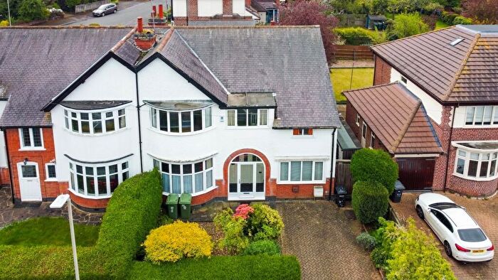 4 Bedroom Semi-Detached House For Sale In Shanklin Drive, Leicester, LE2