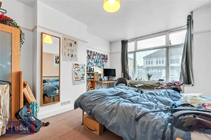 4 Bedroom Terraced House To Rent In Keys Avenue, Horfield, Bristol, BS7