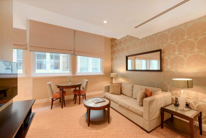 1 Bedroom Flat To Rent In Bow Lane, London, EC4M