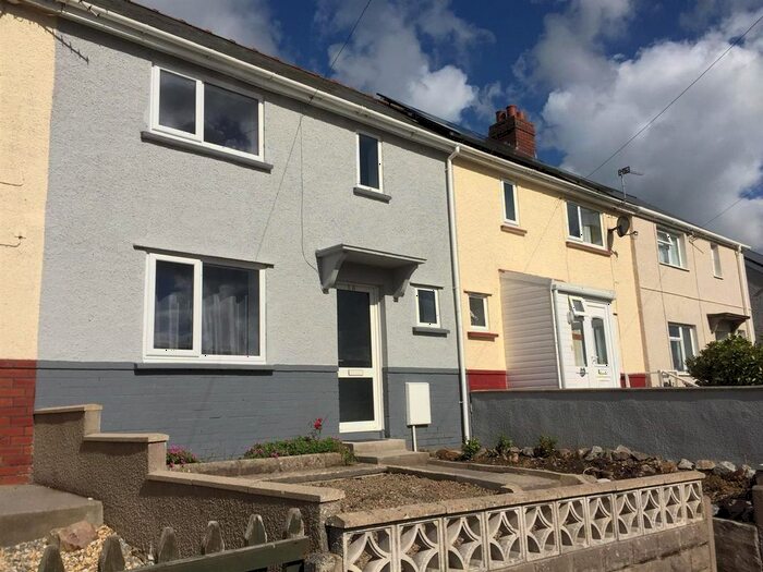 2 Bedroom Property To Rent In Heol Spurrell, Carmarthen, SA31