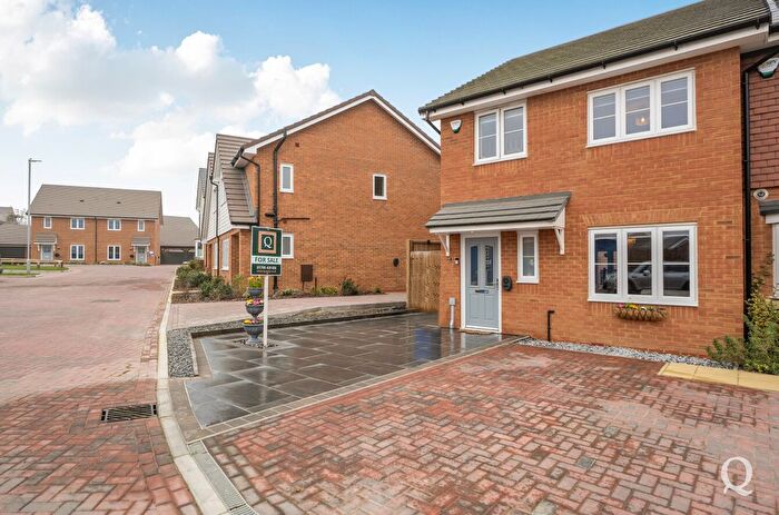 3 Bedroom End Terrace House For Sale In Sunflower Meadow, Minster On Sea, Sheerness, Kent, ME12