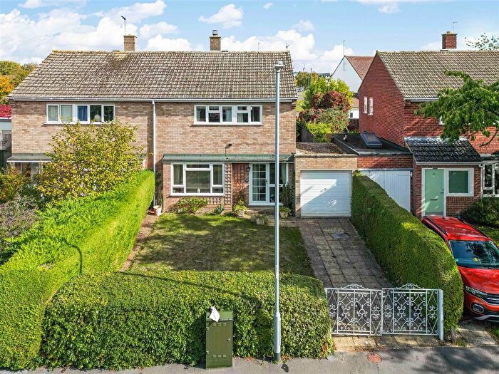 3 Bedroom Semi-detached House For Sale In Scotsdowne Road, Trumpington, Cambridge, CB2