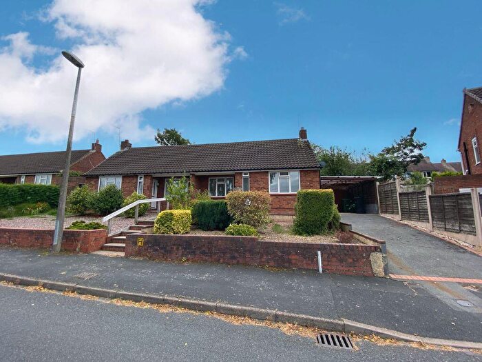 1 Bedroom Semi-Detached Bungalow To Rent In Poplar Road, Kingswinford, DY6