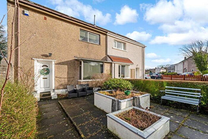2 Bedroom Semi-Detached House For Sale In Auchendores Avenue, Port Glasgow, PA14