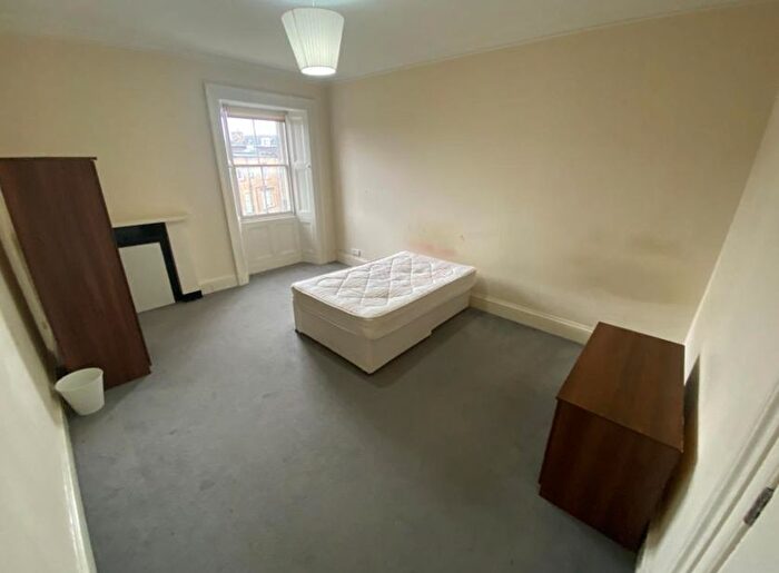 5 Bedroom Flat To Rent In Haymarket Terrace, Edinburgh, EH12