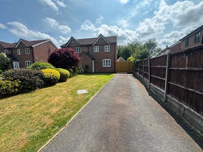 3 Bedroom Semi-Detached House For Sale In St. Marys Close, Broughton Astley, Leicester, LE9