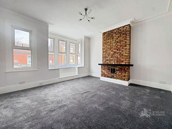 2 Bedroom Apartment To Rent In Lower Addiscombe Road, Croydon, CR0