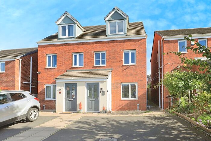 4 Bedroom Semi-detached House For Sale In Ward Street, Wolverhampton, West Midlands, WV2