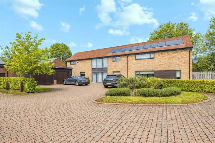 4 Bedroom Detached House For Sale In Latimer Chase, Chorleywood, Rickmansworth, Hertfordshire, WD3