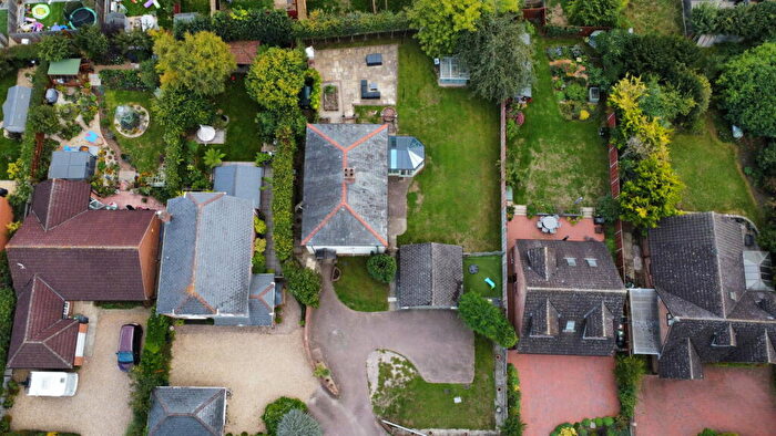 4 Bedroom Detached House For Sale In Picket Piece, Andover, SP11