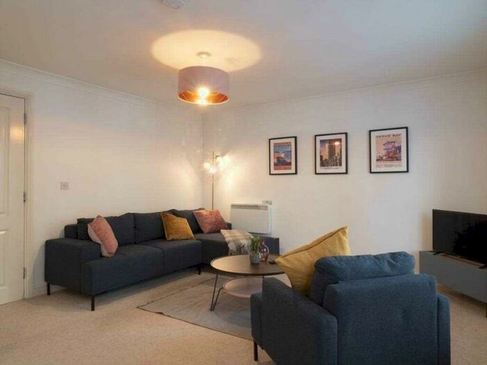 3 Bedroom Terraced House To Rent In Back Lane, Canterbury, CT1