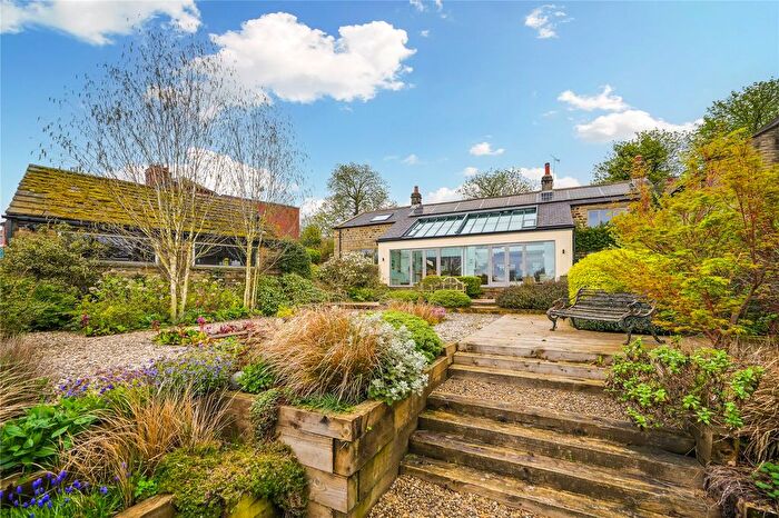 3 Bedroom Detached House For Sale In Crag Lane, Huby, Leeds, LS17